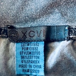 XCVI Blue Capri Pants sz L